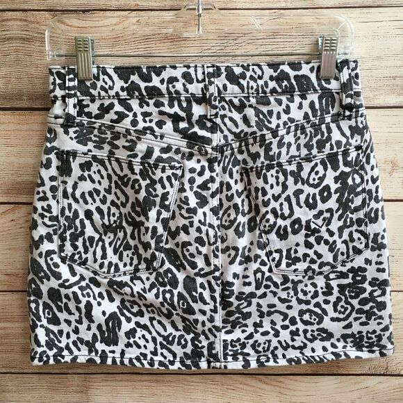 HUDSON VIPER MINI SKIRT IN LEOPARD PRINT - Picture 3 of 6